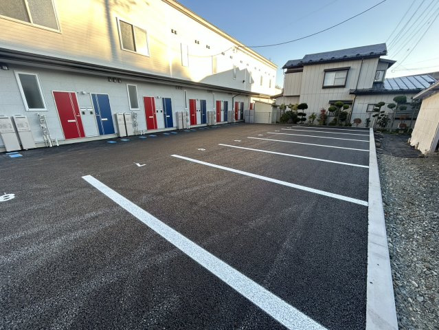 【新築】Ｌｉｅｎ（リアン）の駐車場