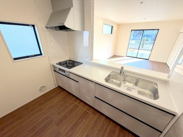 あきる野市瀬戸岡全９棟　新築分譲のキッチン