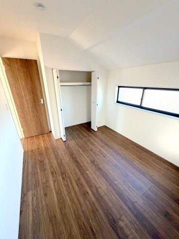 あきる野市瀬戸岡全９棟　新築分譲の洋室