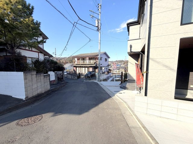 あきる野市瀬戸岡全９棟　新築分譲の前面道路含む現地写真