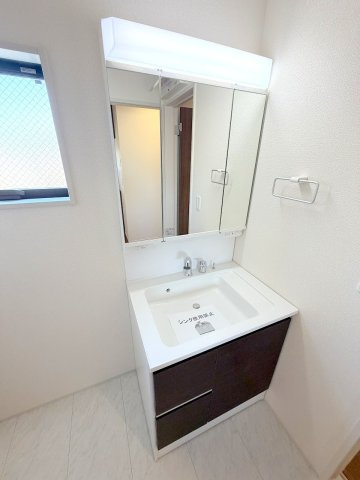 あきる野市瀬戸岡全９棟　新築分譲の独立洗面台