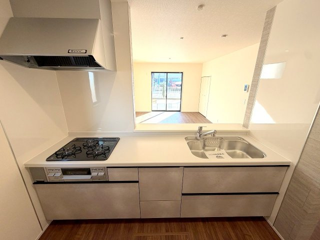 あきる野市瀬戸岡全９棟　新築分譲のキッチン