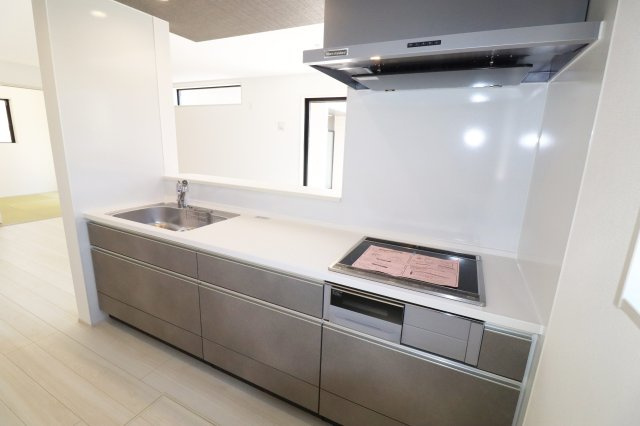 郡山市安積町南長久保２丁目　　　１号棟　　　安積第３小学校、安積第２中学区の居間・リビング|※同社施工例