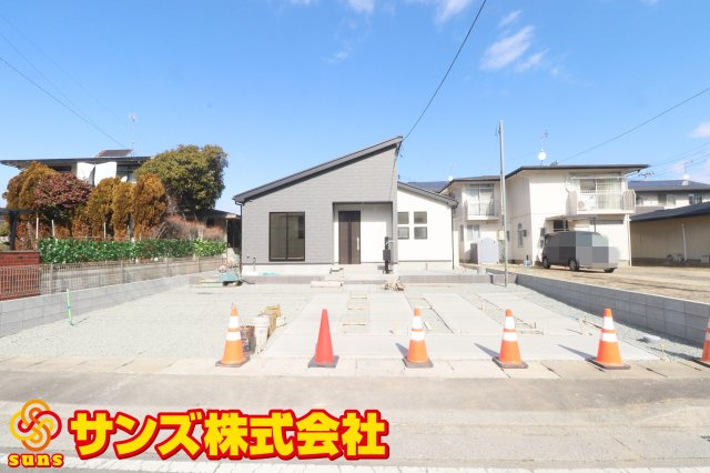 郡山市安積町南長久保２丁目　　　１号棟　　　安積第３小学校、安積第２中学区の外観|南東側から見た外観