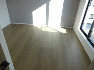 【洋室】 | スリースターヒルズ紫竹西南町