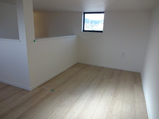 【洋室】 | スリースターヒルズ紫竹西南町