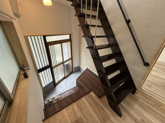 トヨナカシシバハラコダテの玄関