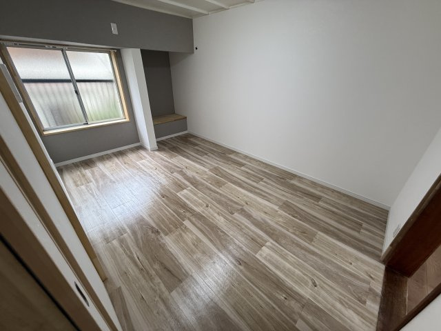 トヨナカシシバハラコダテの内装