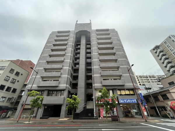 ホワイトキャッスル下到津の画像