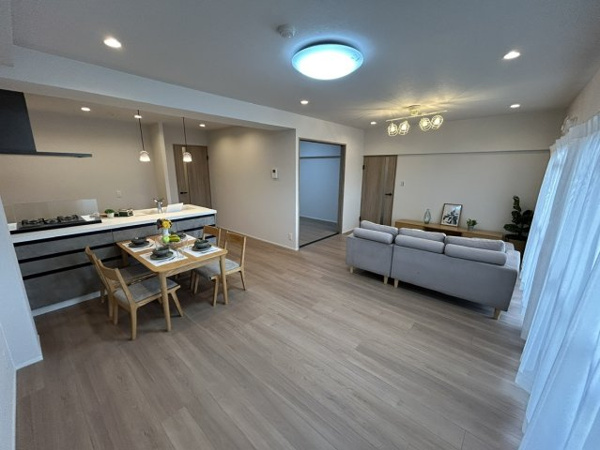 ホワイトキャッスル下到津の画像