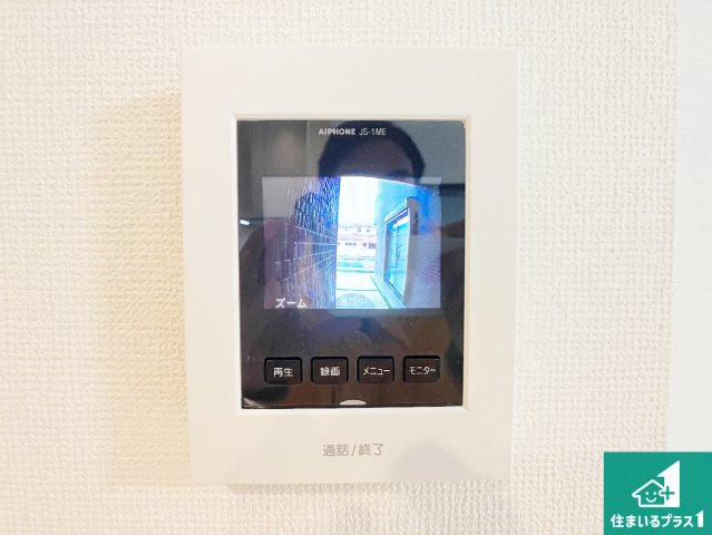 明石市西明石町　新築一戸建ての防犯設備|カラーモニターインターホン！声だけでなく来訪者の姿や顔がモニターで確認できるので、小さなお子様がいらっしゃるご家庭でも安心できます！