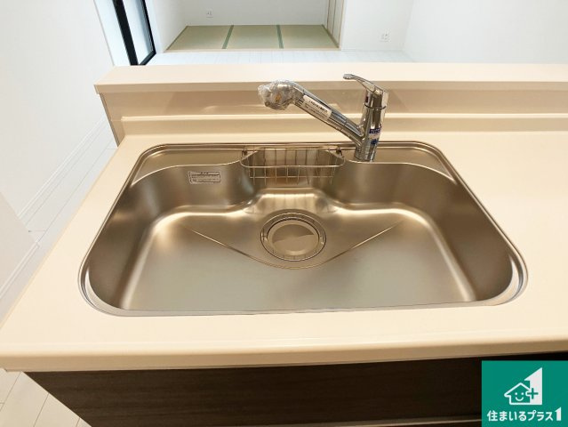 明石市西明石町　新築一戸建ての設備|広々としたシンクで食器洗いも楽々！