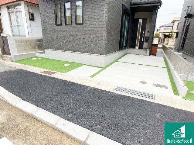 明石市西明石町　新築一戸建ての駐車場|駐車スペース！散水栓があるので、こまめに愛車を洗えます！