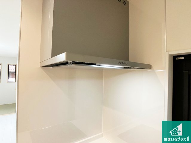 明石市西明石町　新築一戸建ての設備|スタイリッシュな印象のフラットタイプ！ＬＥＤ照明付き！