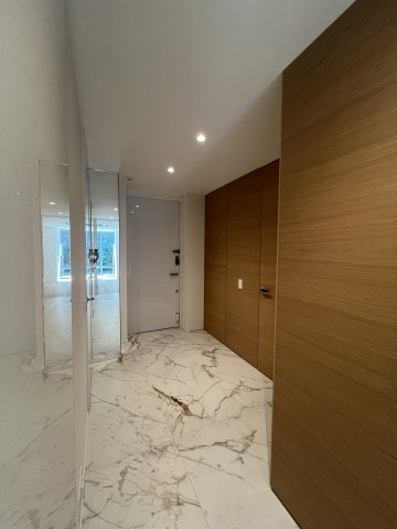 パークマンション鳥居坂の玄関