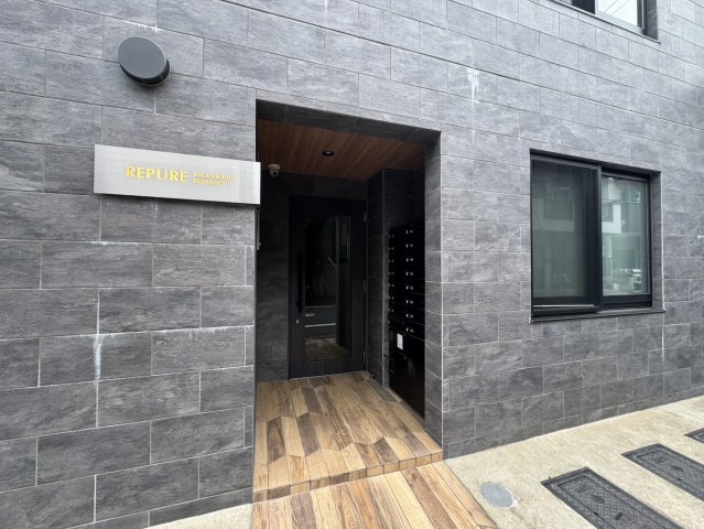 レピュア東十条レジデンスのエントランス