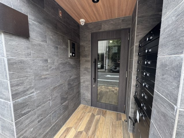 レピュア東十条レジデンスの防犯設備|オートロック