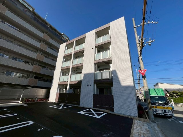 サンライズガーデン宝塚の外観|外観は落ち着いています