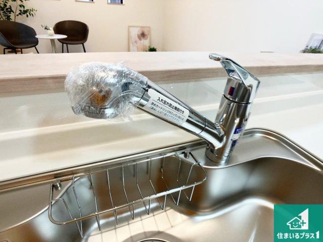 明石市西明石町　新築一戸建ての設備|食事後の一仕事、食器洗いをボタン一つでお任せできちゃいます！場所を取らないビルトイン式なので、お料理スペースもしっかり確保！