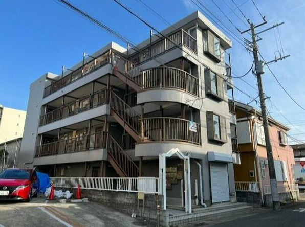 クロノス平塚西の外観