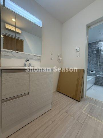 【独立洗面台】 | 収納・機能性に優れた、独立洗面台をご用意しました♪