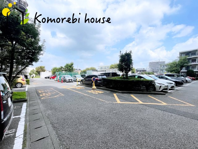 パーク上尾壱番館の駐車場