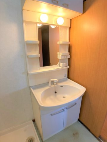 グランシャリオの独立洗面台