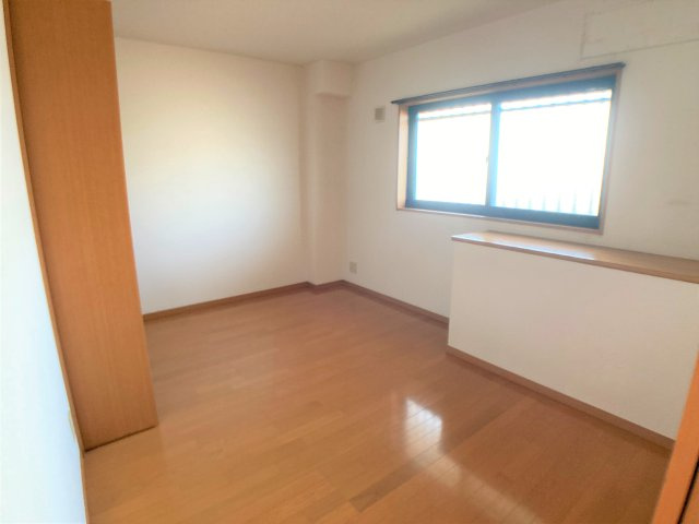 グランシャリオの洋室