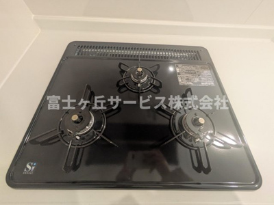 【その他】 | 浜松市中央区龍禅寺町 2期 新築一戸建て 1号棟 | 3口コンロがあります