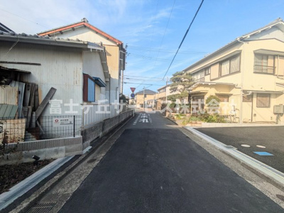 【前面道路含む現地写真】 | 浜松市中央区龍禅寺町 2期 新築一戸建て 1号棟 | 前面道路です