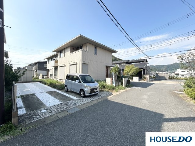 中古戸建　積水ハウス施工　足利市八椚町の前面道路含む現地写真|前面道路含む現地写真です