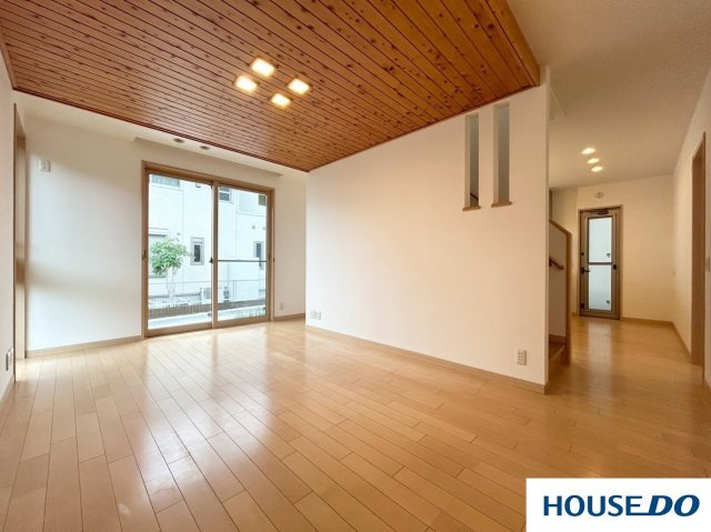 中古戸建　積水ハウス施工　足利市八椚町の居間・リビング|使いやすい居間です