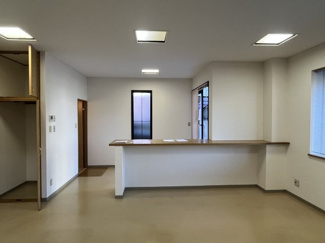 【居間・リビング】 | 理興ビル