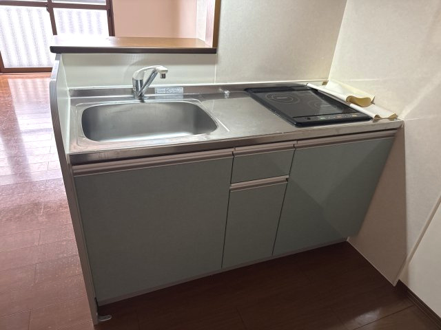 クレインウッド恵美酒　B棟のキッチン