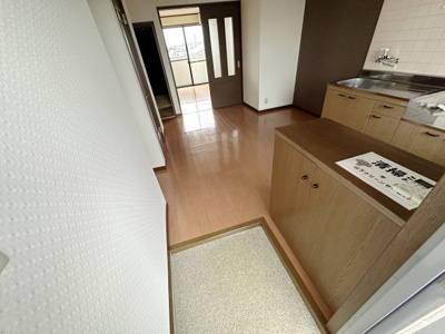 【玄関】 | リステル西村II