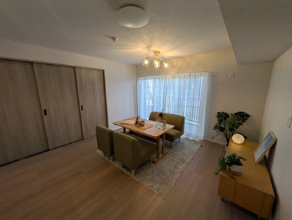 【居間・リビング】ファミリエール古河 