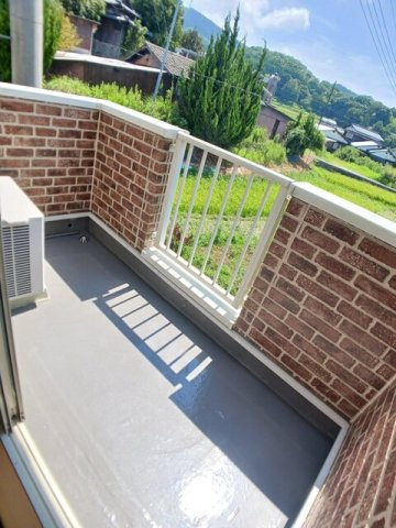 【バルコニー】 | ヴィア・ラッテア河久保 | バルコニー付きです