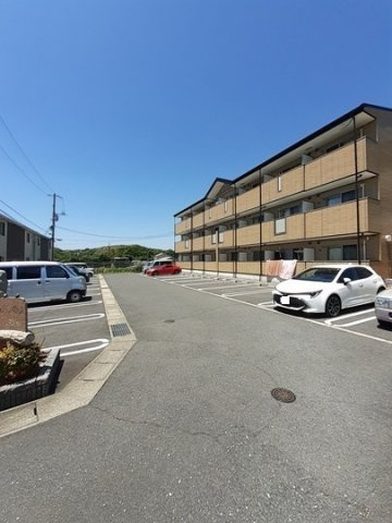 【駐車場】 | レジデンスひらお | 駐車場です