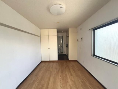 【寝室】 | ビアン国立