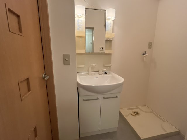 グランドソレーユ西蒲田の洗面所