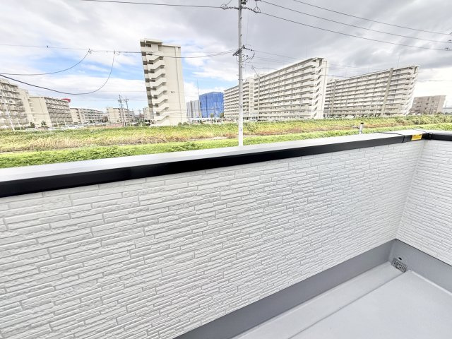 【仲介手数料無料／蟹江町】海部郡蟹江町桜2期　Terrechez　新築戸建　3号棟のバルコニー