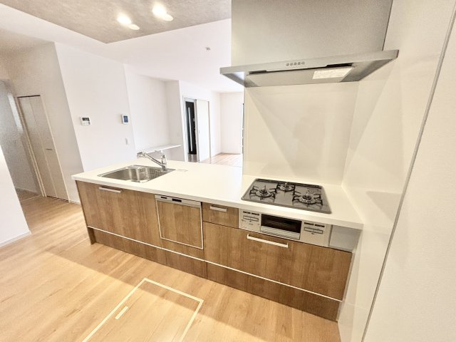 【仲介手数料無料／蟹江町】海部郡蟹江町桜2期　Terrechez　新築戸建　3号棟のキッチン