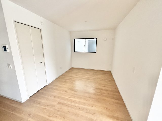 【仲介手数料無料／蟹江町】海部郡蟹江町桜2期　Terrechez　新築戸建　2号棟の洋室