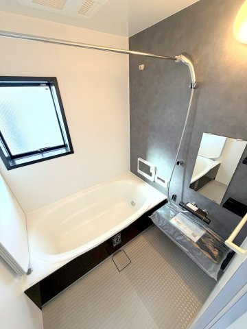 あきる野市野辺　新築分譲の浴室