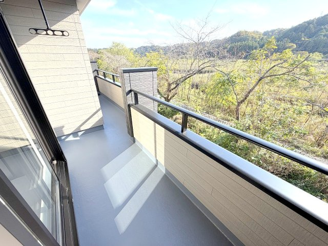 あきる野市野辺　新築分譲のバルコニー