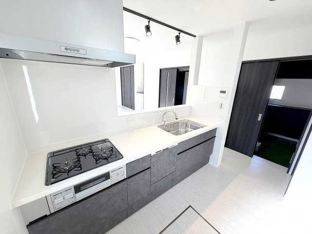 あきる野市野辺　新築分譲のキッチン