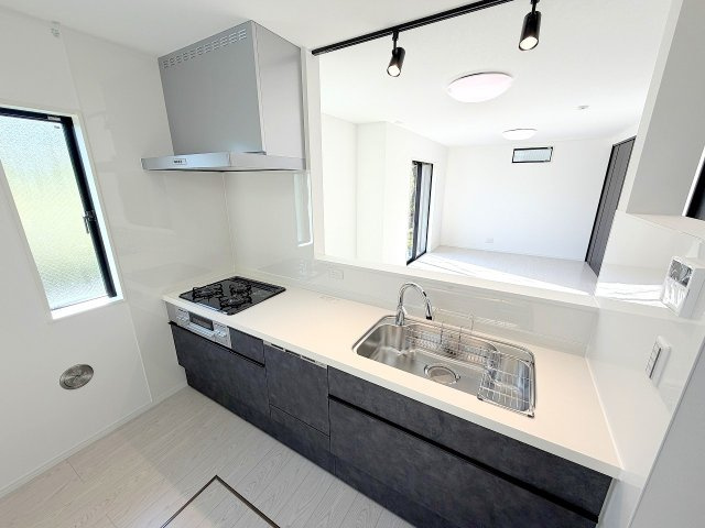あきる野市野辺　新築分譲のキッチン