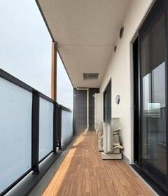 ニューミラ明大前のバルコニー