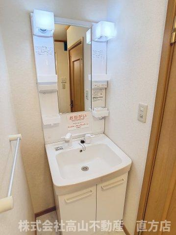 ファミーユ・Ｋ　Ｂの洗面所