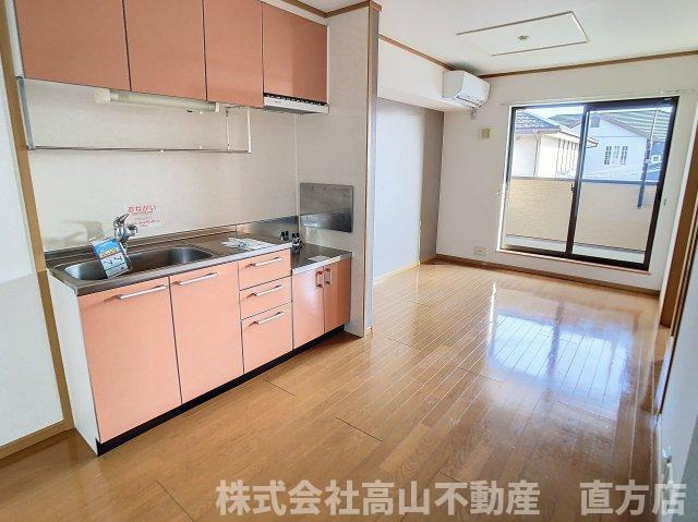 ファミーユ・Ｋ　Ｂの居間・リビング